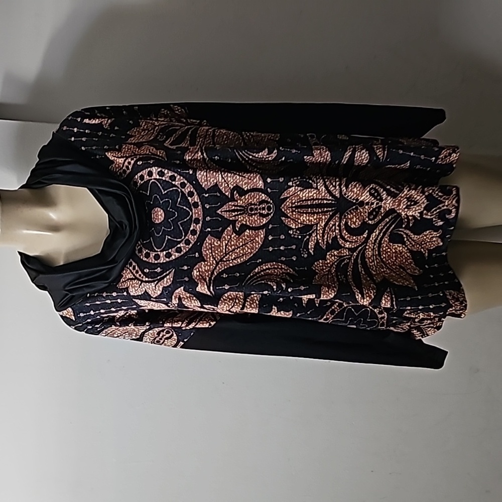 Size 1xlarge blouse from Sakurafina
